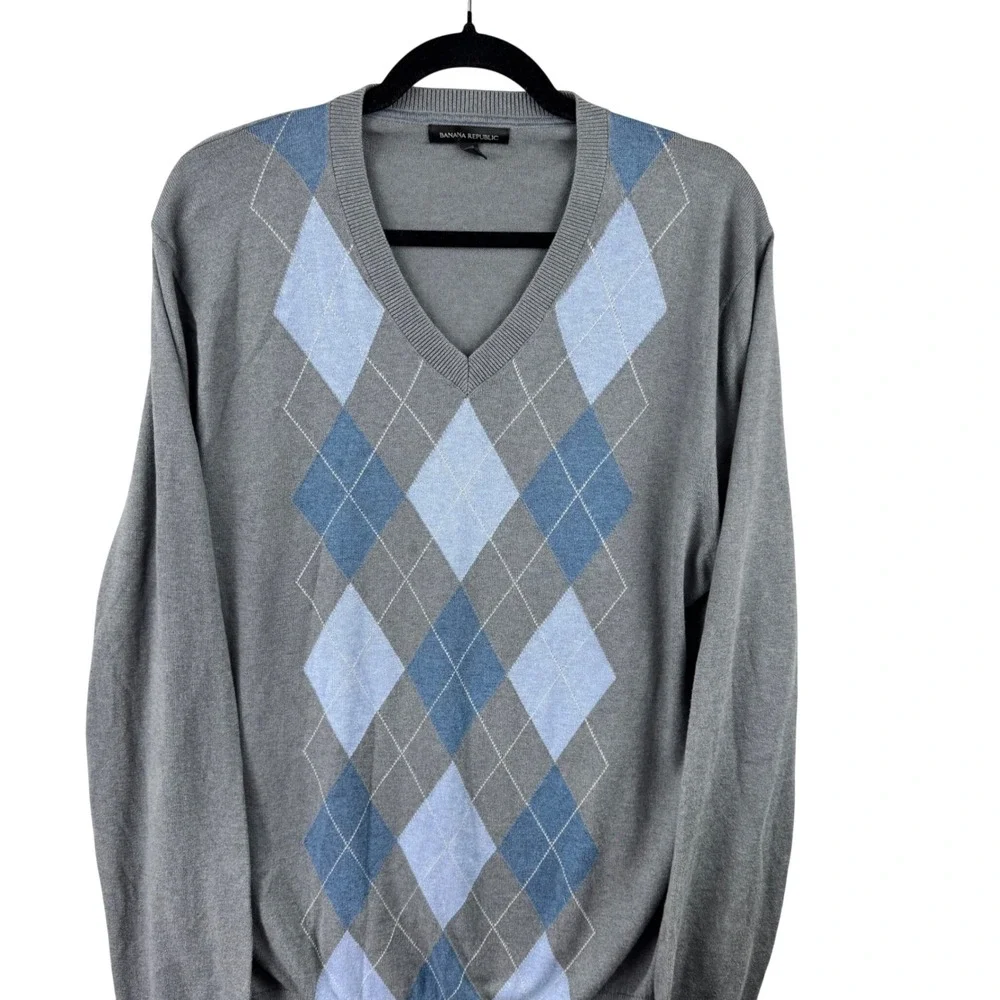 Banana Republic Argyle Sweater Mens Large Grey Blue Silk Cashmere V-Neck Preppy